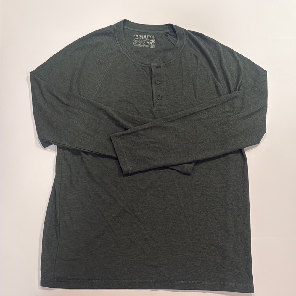 Faherty Men's Forest Green Long Sleeve Henley in  XL